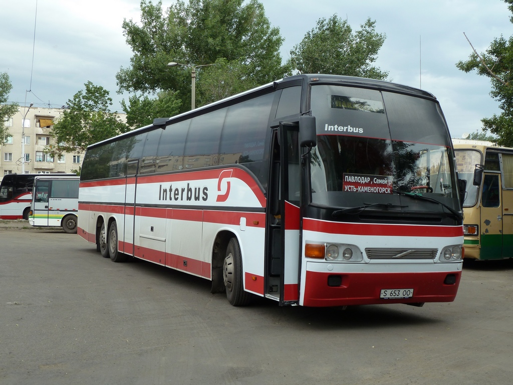 Pavlodar province, Carrus Regal № S 653 OO