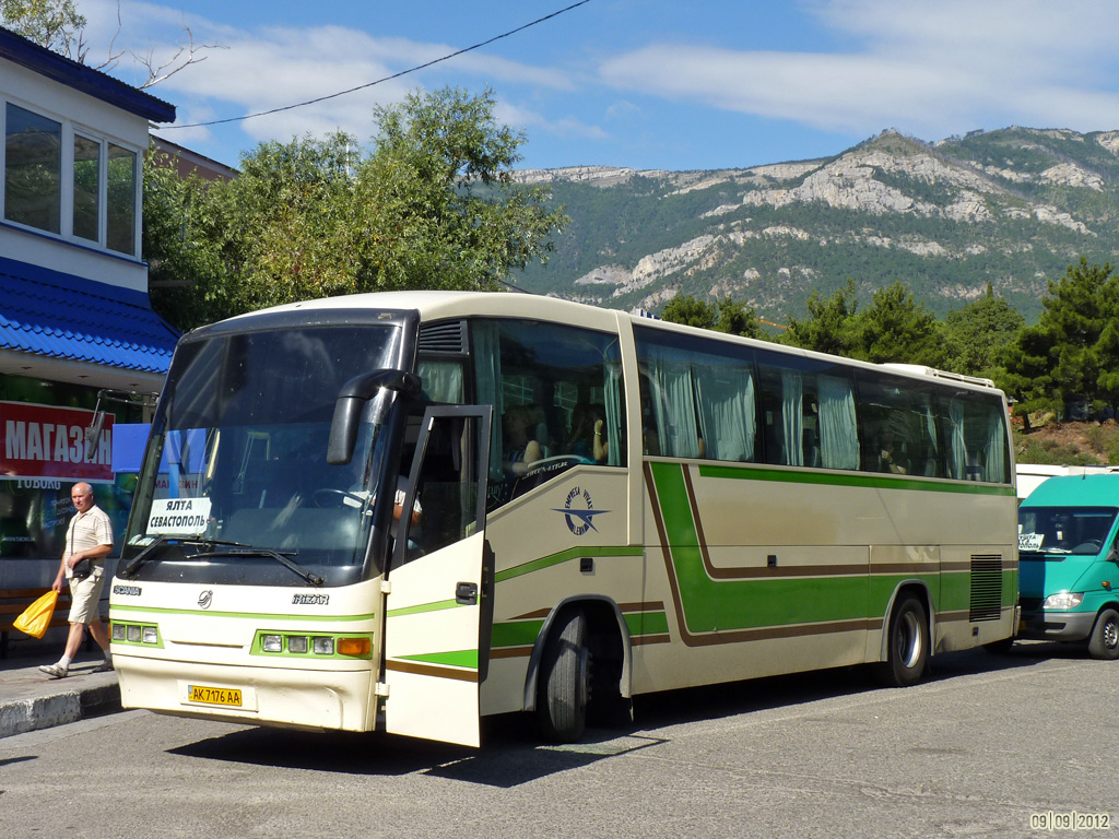 Республика Крым, Irizar Century I 12.35 № AK 7176 AA
