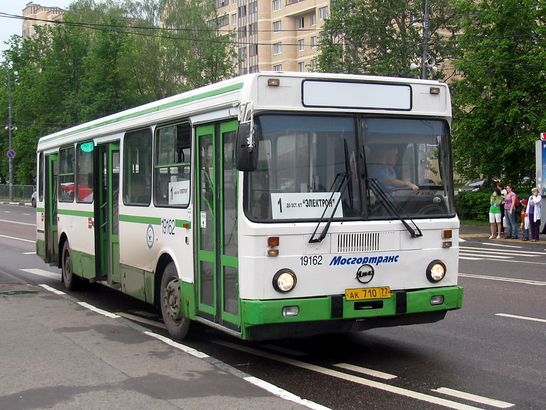 Moskau, LiAZ-5256.25 Nr. 19162