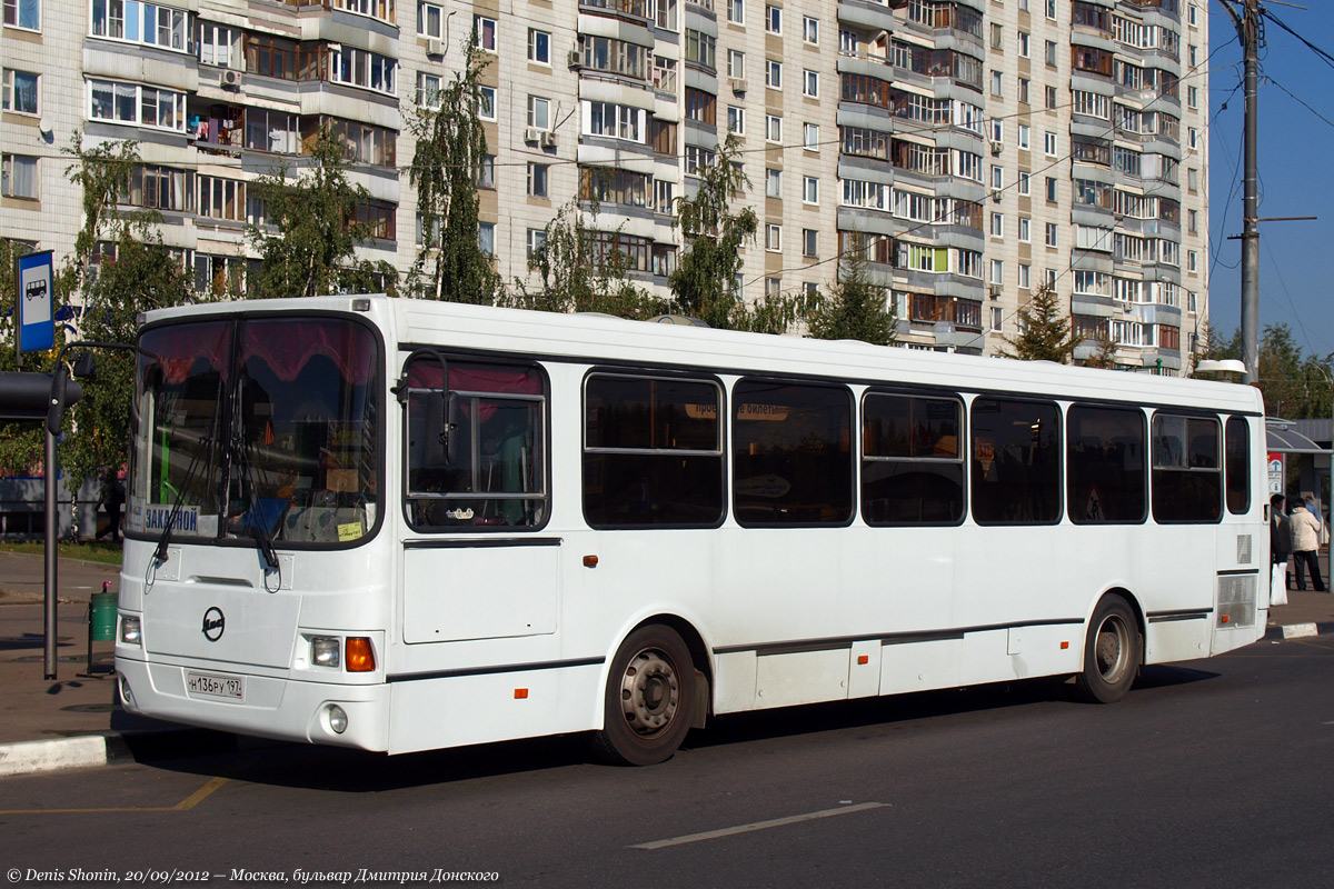 Москва, ЛиАЗ-5256.35-01 № Н 136 РУ 197