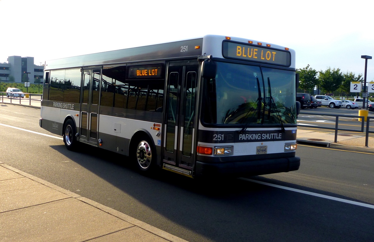 США, Gillig Low Floor № 251