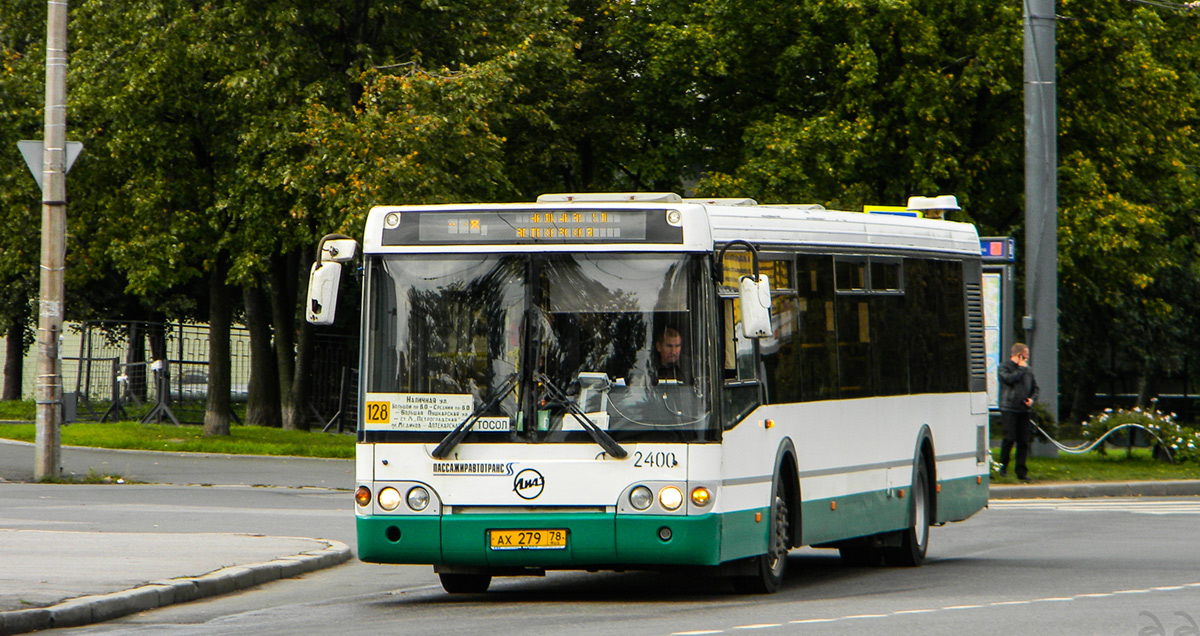 Sankt Petersburg, LiAZ-5292.20 Nr 2400