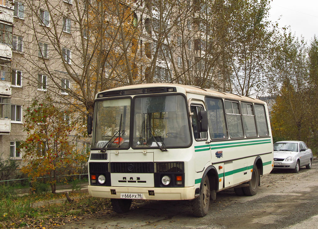 Свердловская область, ПАЗ-32053 № 305