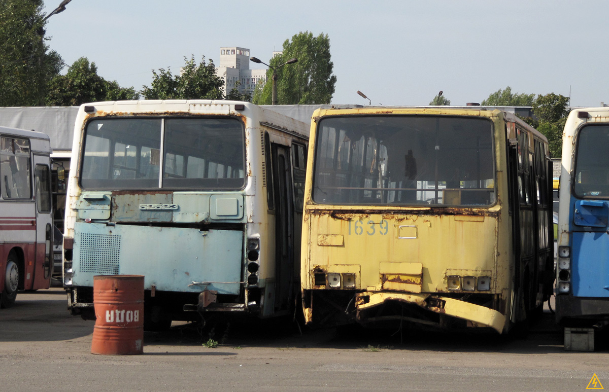 Киев, Ikarus 263.00 № 1639