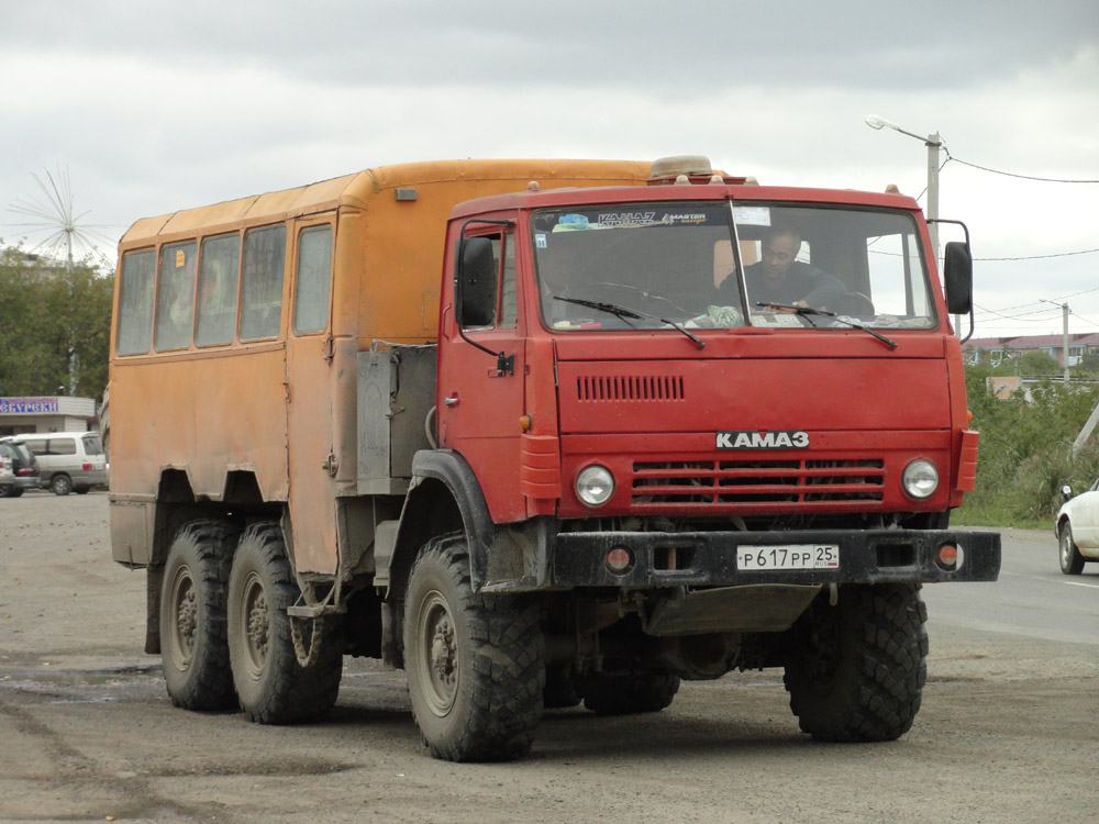 Приморский край, НЗАС-49511 (КамАЗ-43101) № Р 617 РР 25