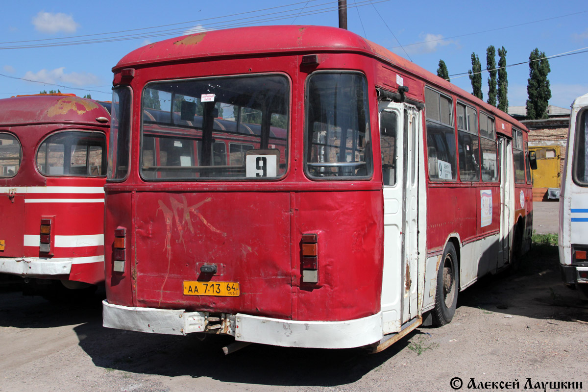 Saratov region, LiAZ-677M č. АА 713 64