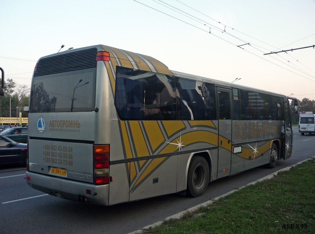 Dnipropetrovská oblast, Neoplan N316K Transliner č. AE 0069 AA