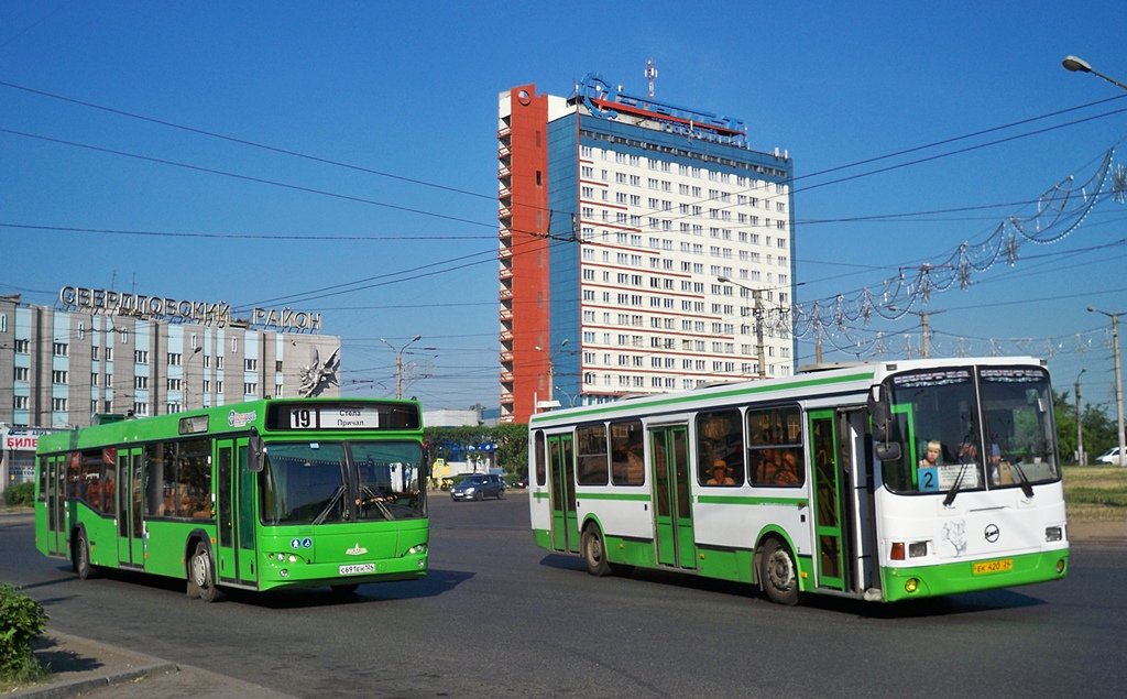 Krasnojarsko kraštas, MAZ-103.476 Nr. С 691 ЕН 124; Krasnojarsko kraštas, LiAZ-5256.25 Nr. ЕК 420 24; Krasnojarsko kraštas — Miscellaneous photos