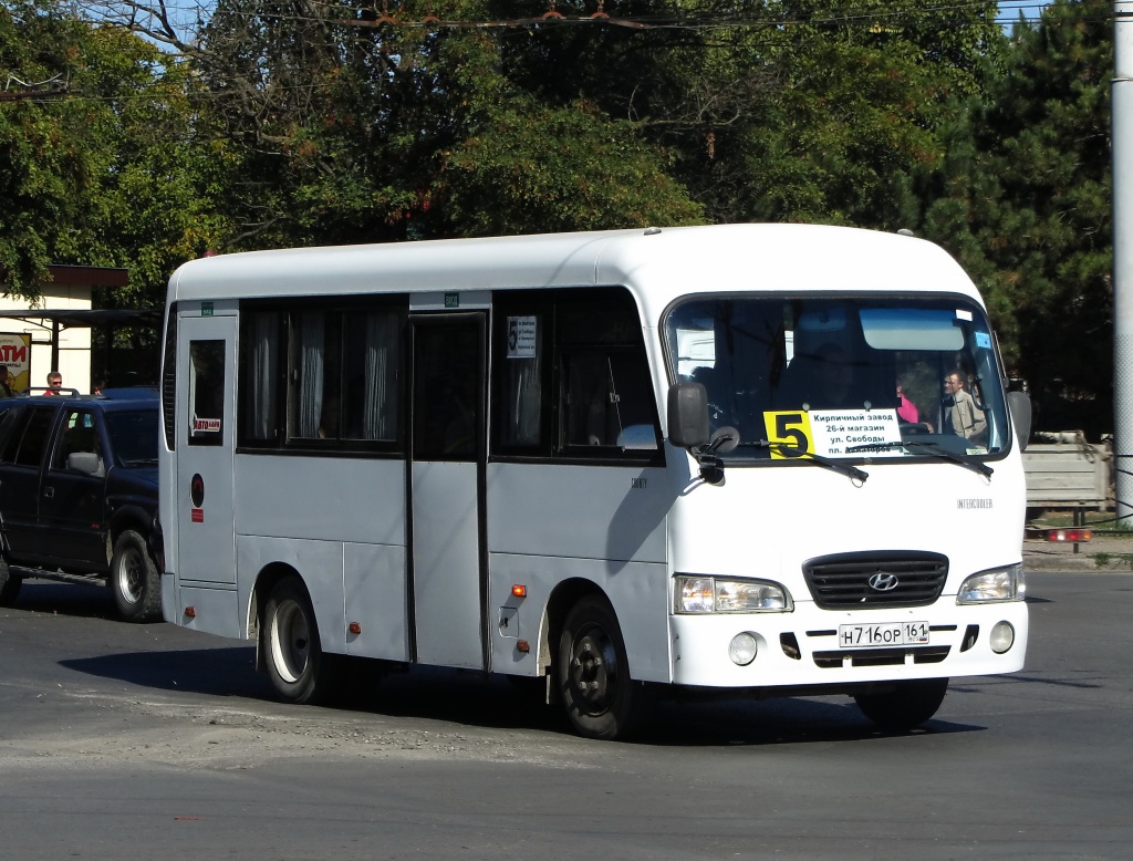 Ростовская область, Hyundai County SWB C08 (РЗГА) № Н 716 ОР 161