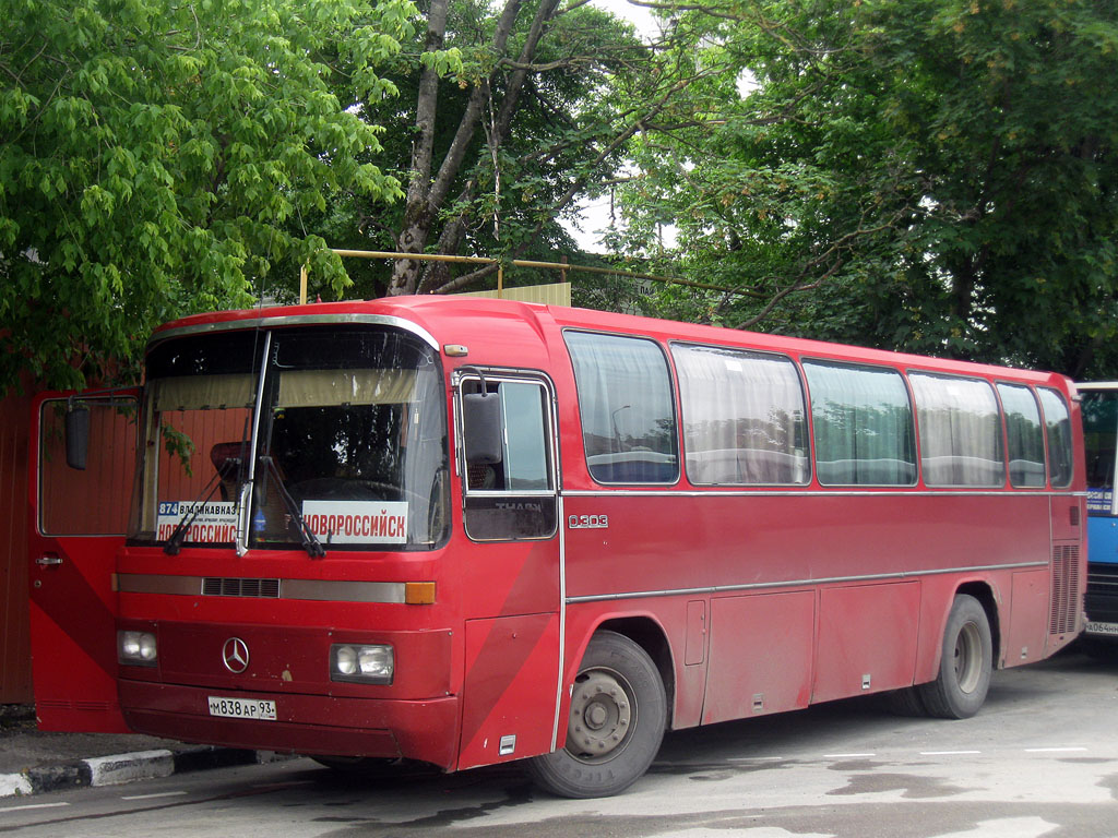 Krasnodar region, Mercedes-Benz O303-11RHP Nr. М 838 АР 93