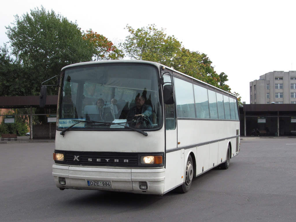 Литва, Setra S215HR № 425