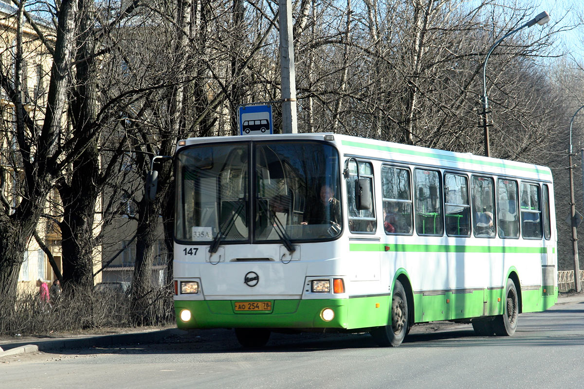 Petrohrad, LiAZ-5256.25 č. 147