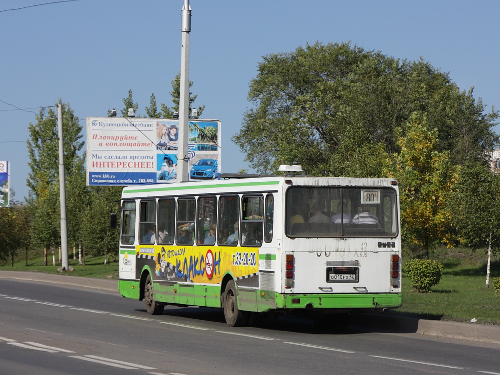 Кемеровская область - Кузбасс, ЛиАЗ-5256.30 № О 010 РХ 42