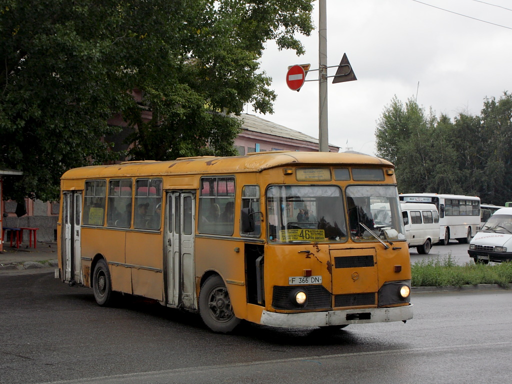 Восточно-Казахстанская область, ЛиАЗ-677М № F 366 DN