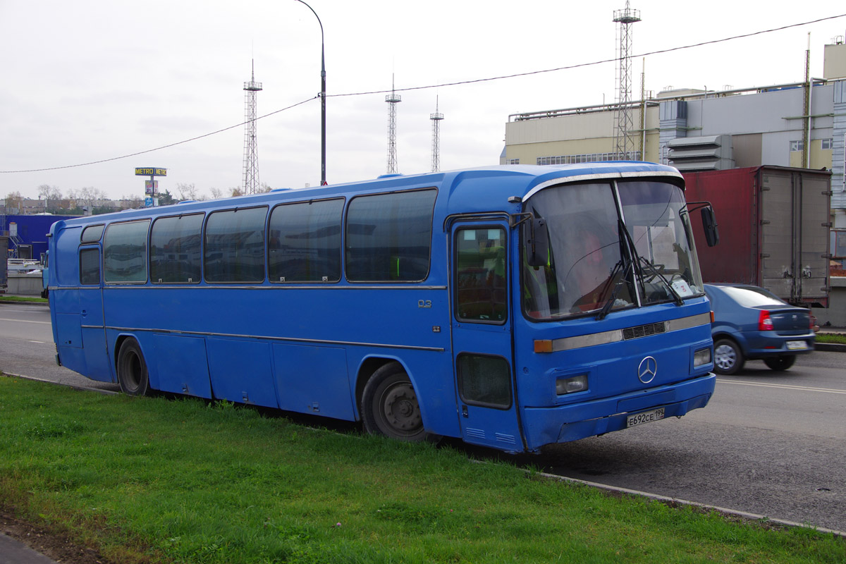 Москва, Mercedes-Benz O303-15KHP-A № Е 692 СЕ 199