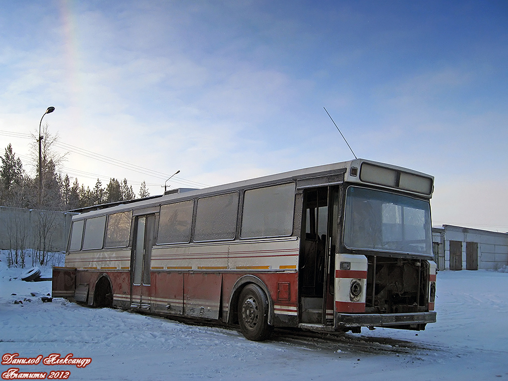 Мурманская область, Arna M77 № АВ 245 51