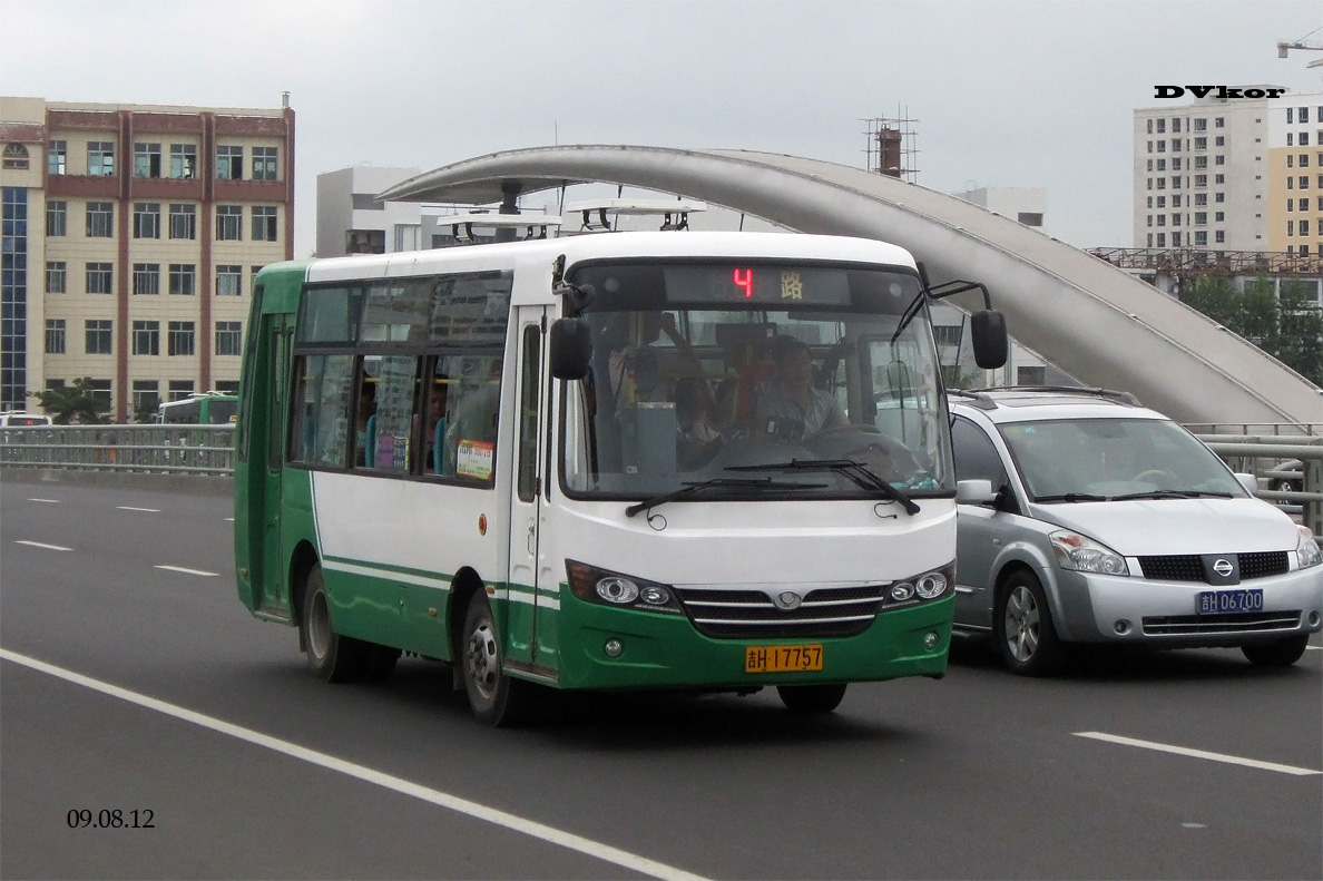 Китай, YouYi ZGT6718 № 吉H 17757