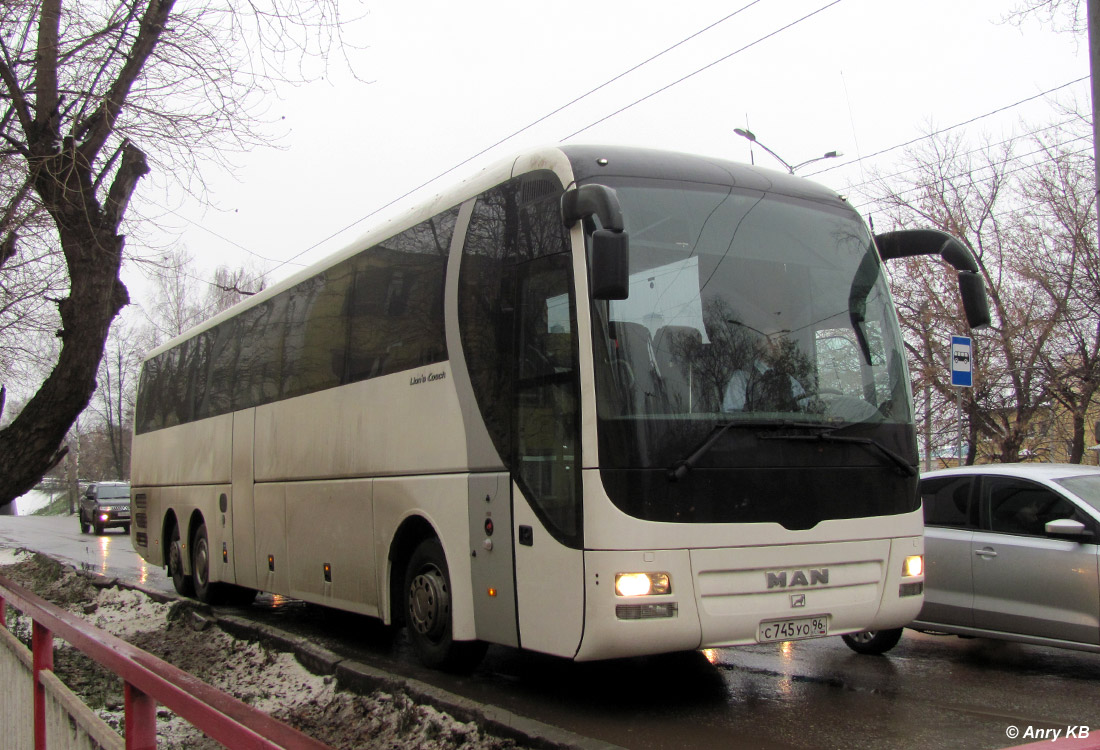 Свердловская область, MAN R08 Lion's Coach L RHC444 L № С 745 УО 96