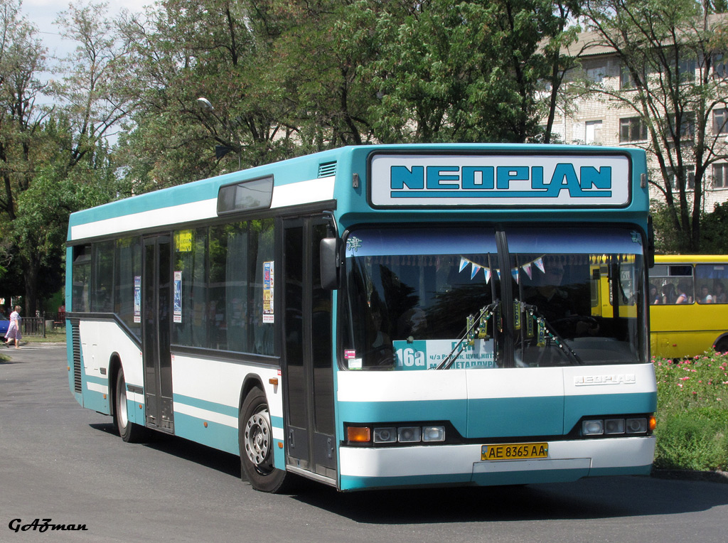 Dnepropetrovsk region, Neoplan N4016NF № AE 8365 AA
