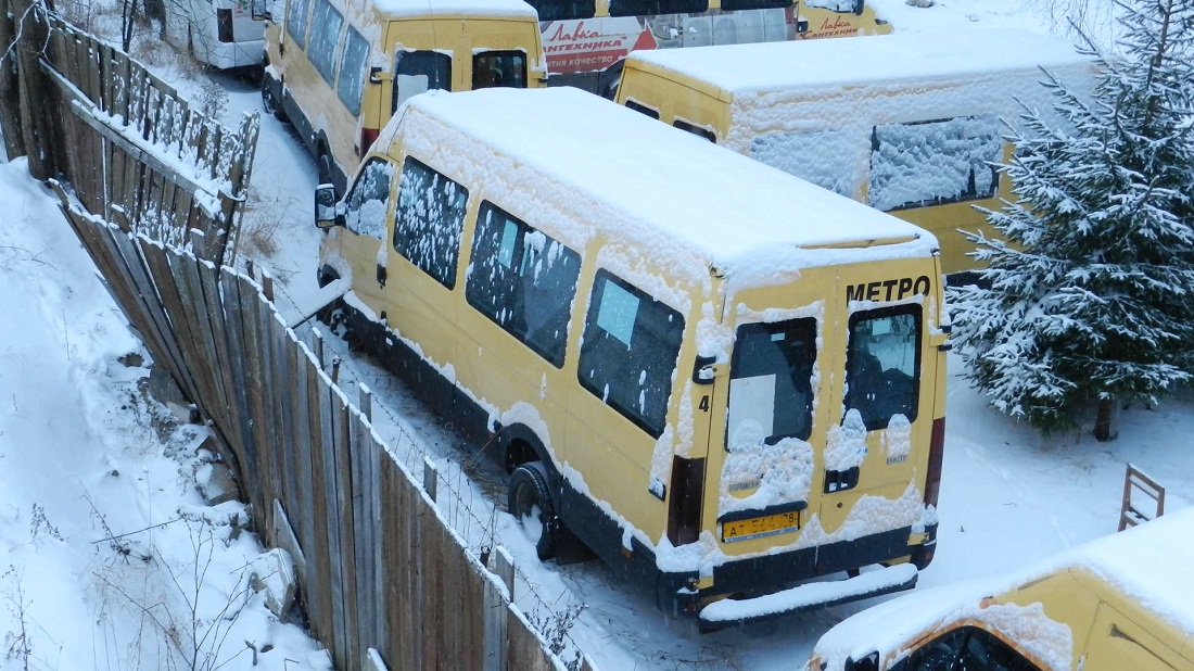 Sankt Peterburgas, Rosvan-3261 (IVECO Daily 50C11) Nr. АТ 564 78