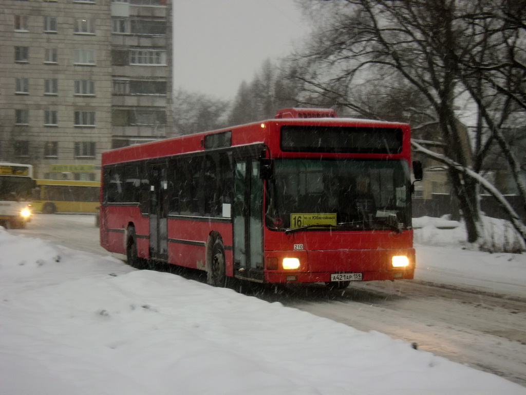 Пермский край, MAN A10 NL262 № А 421 АР 159