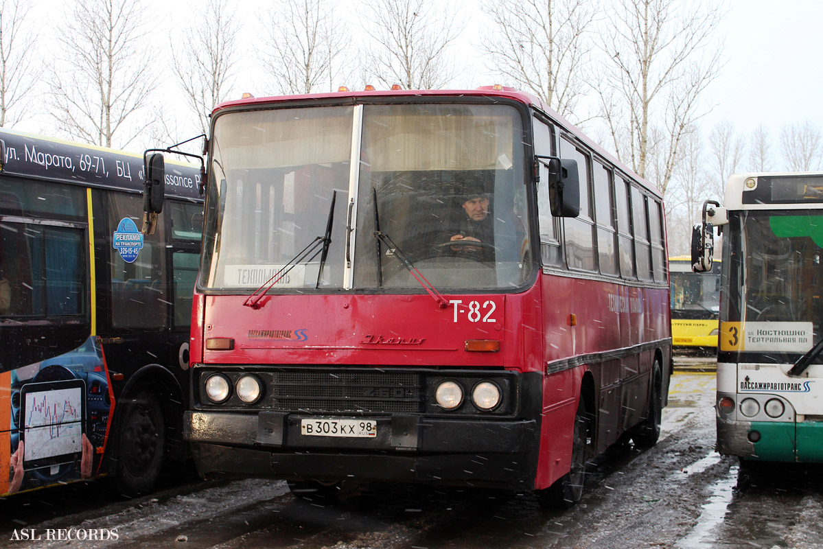 Sankt Peterburgas, Ikarus 280.33 Nr. 7082