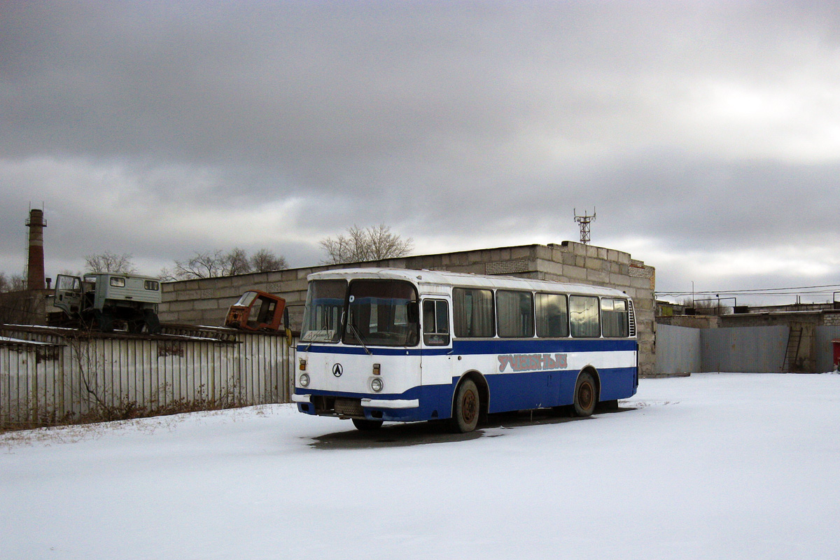 Челябинская область, ЛАЗ-695Н № Р 835 ЕР 174; Челябинская область — Автобусы без номеров