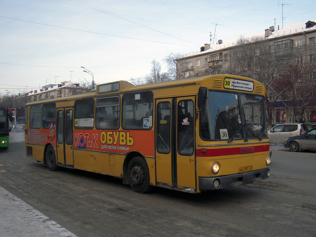 Тюменская область, Mercedes-Benz O305 № АА 097 72