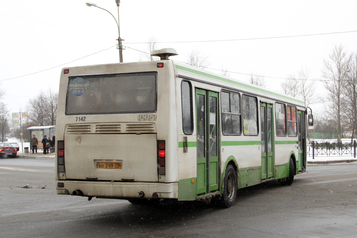 Санкт-Петербург, ЛиАЗ-5256.25 № 7142