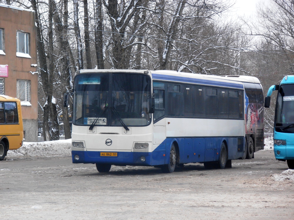 Псковская область, ЛиАЗ-5256.23-01 (ГолАЗ) № 1101