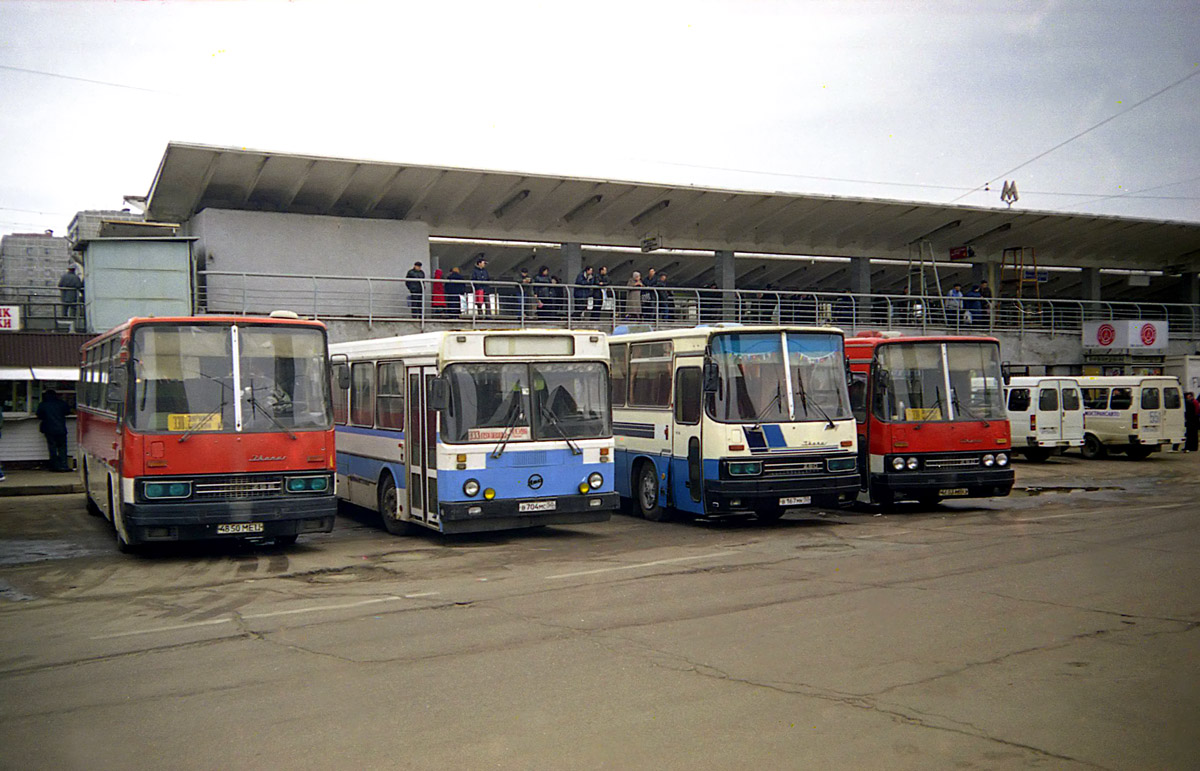 Московская область, Ikarus 256.74 № 4850 МЕЦ; Московская область, ЛиАЗ-5256 № В 704 МС 50; Московская область, Ikarus 250.95 № В 167 МК 50; Московская область, Ikarus 250.59 № 4603 МЕЦ