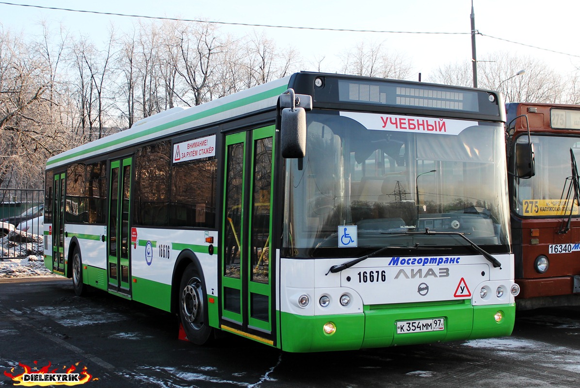 Moskau, LiAZ-5292.22-01 Nr. 16676