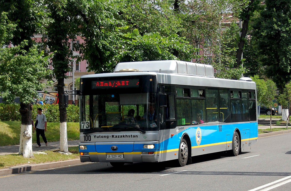 Алматы, Yutong ZK6120HGM № 100