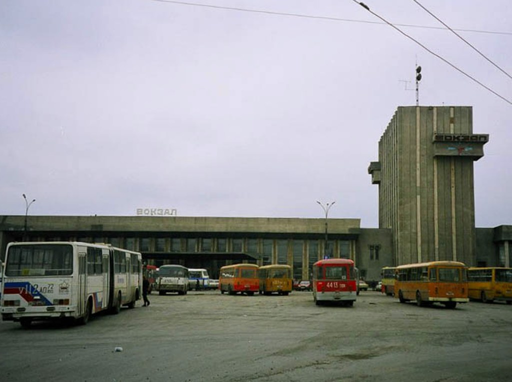 Тюменская область, Ikarus 280.00 № 233; Тюменская область, ЛиАЗ-677М № 4413 ТЮИ; Тюменская область — Разные фотографии