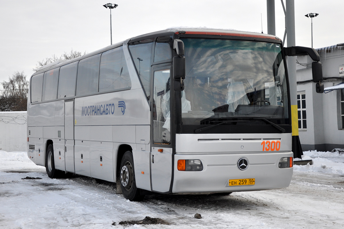 Московская область, Mercedes-Benz O350-15RHD Tourismo № 1300