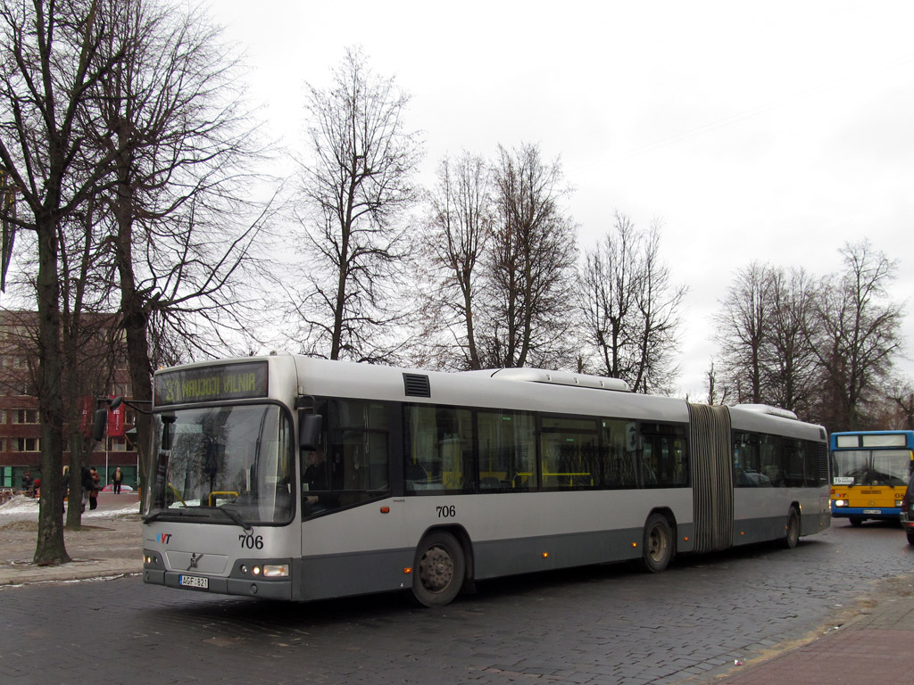 Литва, Volvo 7700A № 706