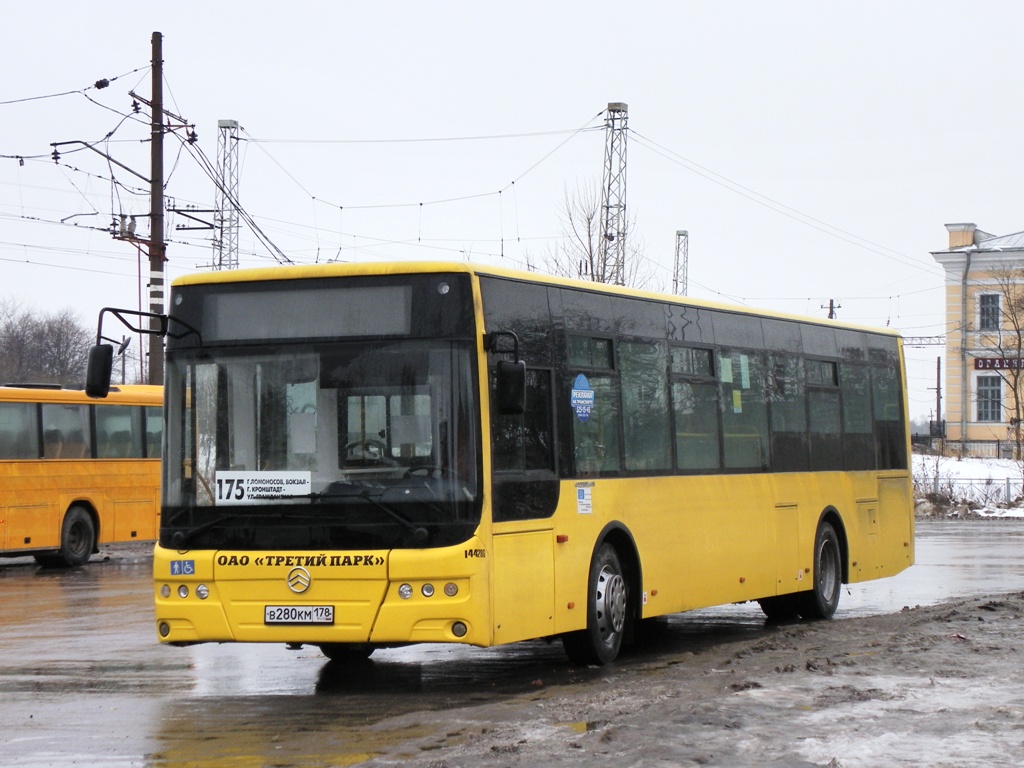 Санкт-Петербург, Golden Dragon XML6125CR № В 280 КМ 178