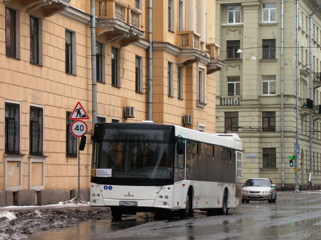 Санкт-Петербург, МАЗ-203.069 № В 706 ОТ 178