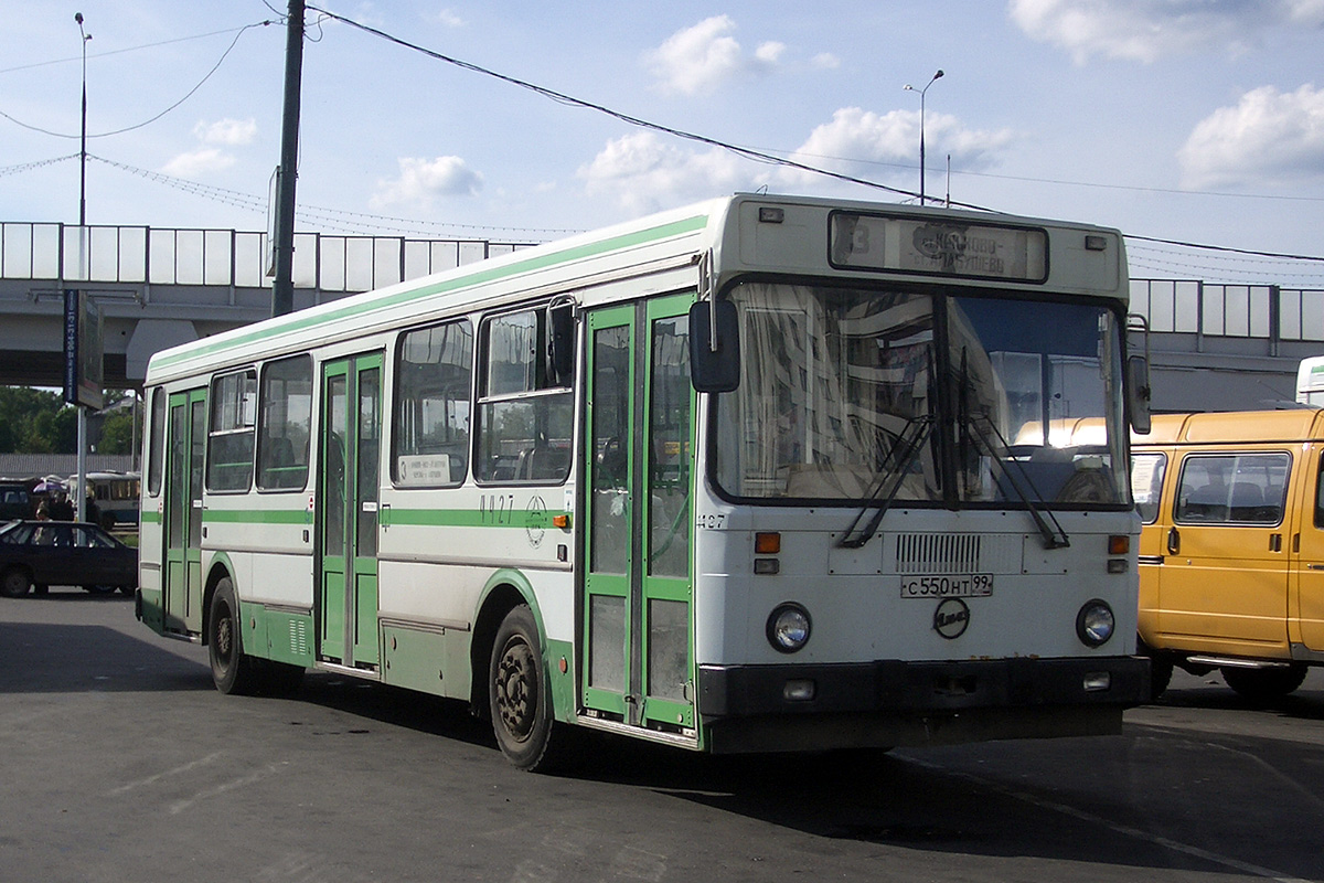 Moskva, LiAZ-5256.25 č. 4427