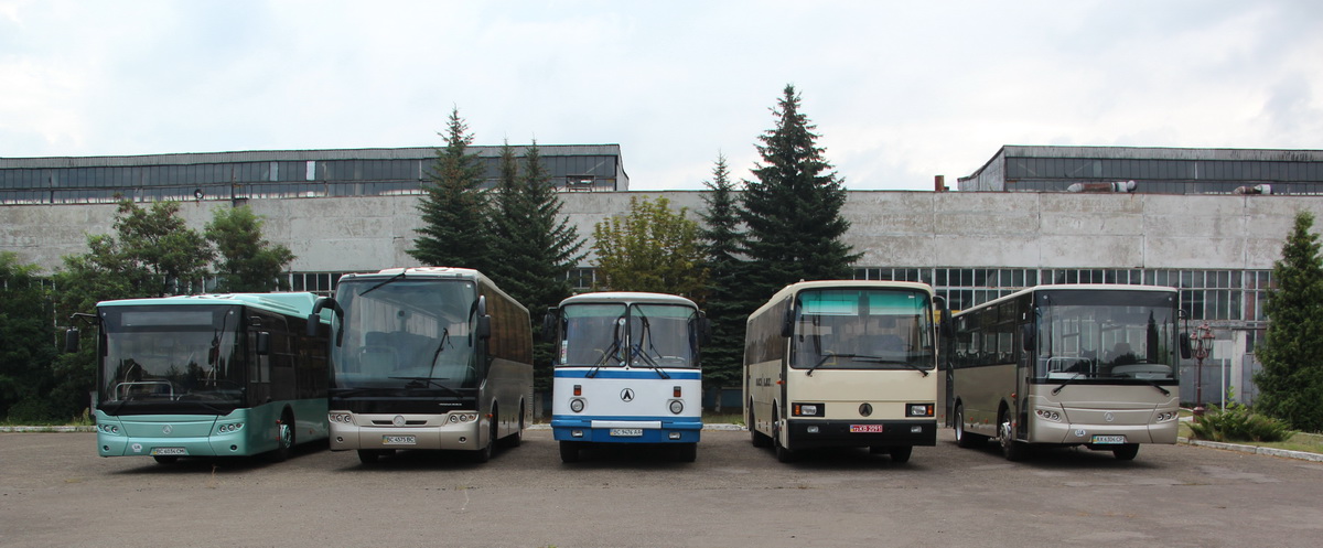 Львовский автомобильный завод фото