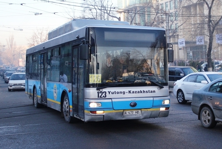 Алматы, Yutong ZK6120HGM № 123