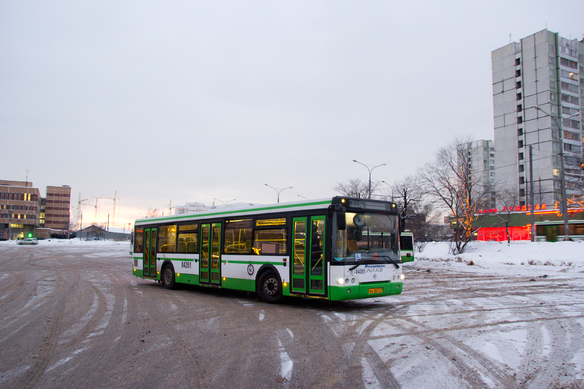 Moscow, LiAZ-5292.22 (2-2-2) # 04351