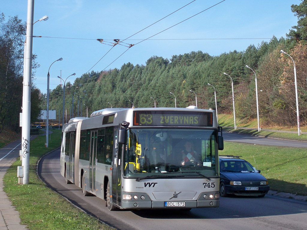 Литва, Volvo 7700A № 745