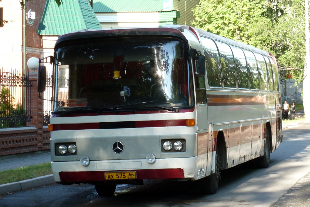 Свердловская область, Mercedes-Benz O303-15KHP-A № АХ 575 66