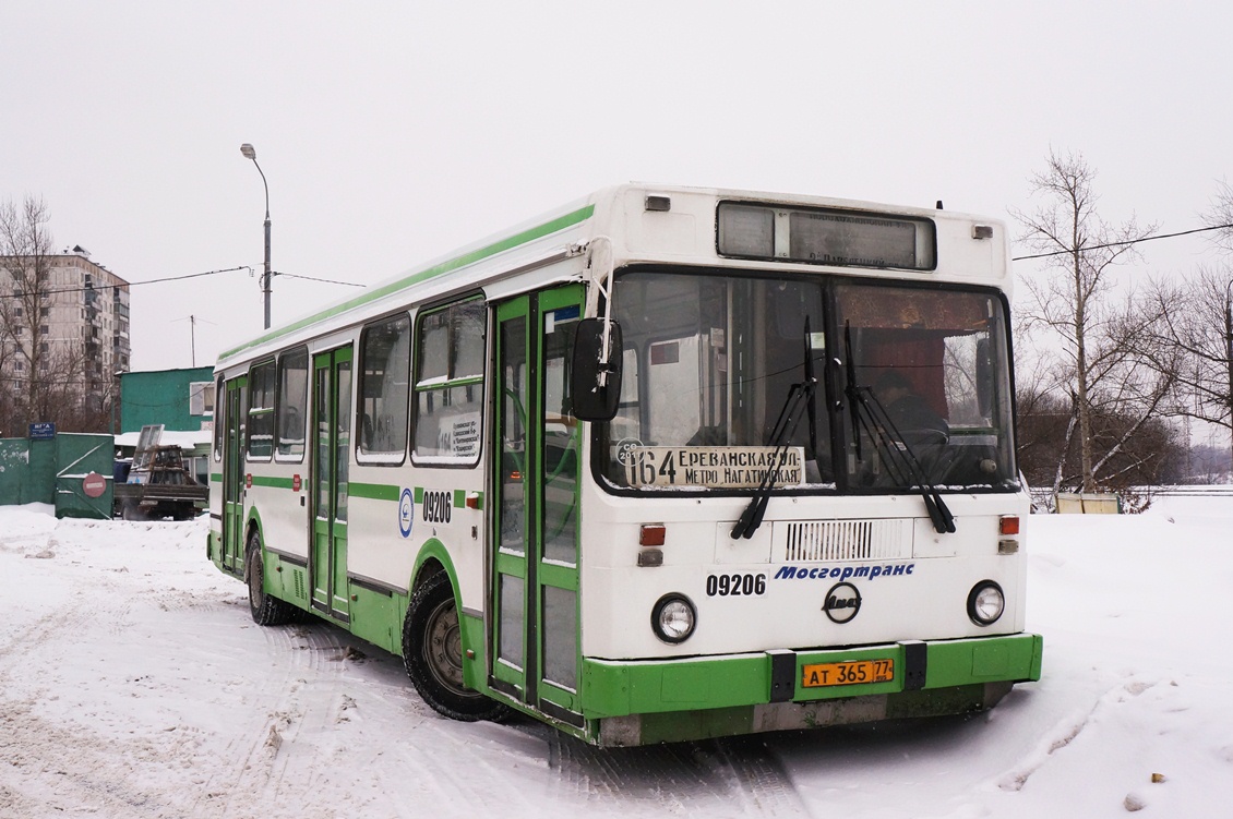 Москва, ЛиАЗ-5256.25 № 09206