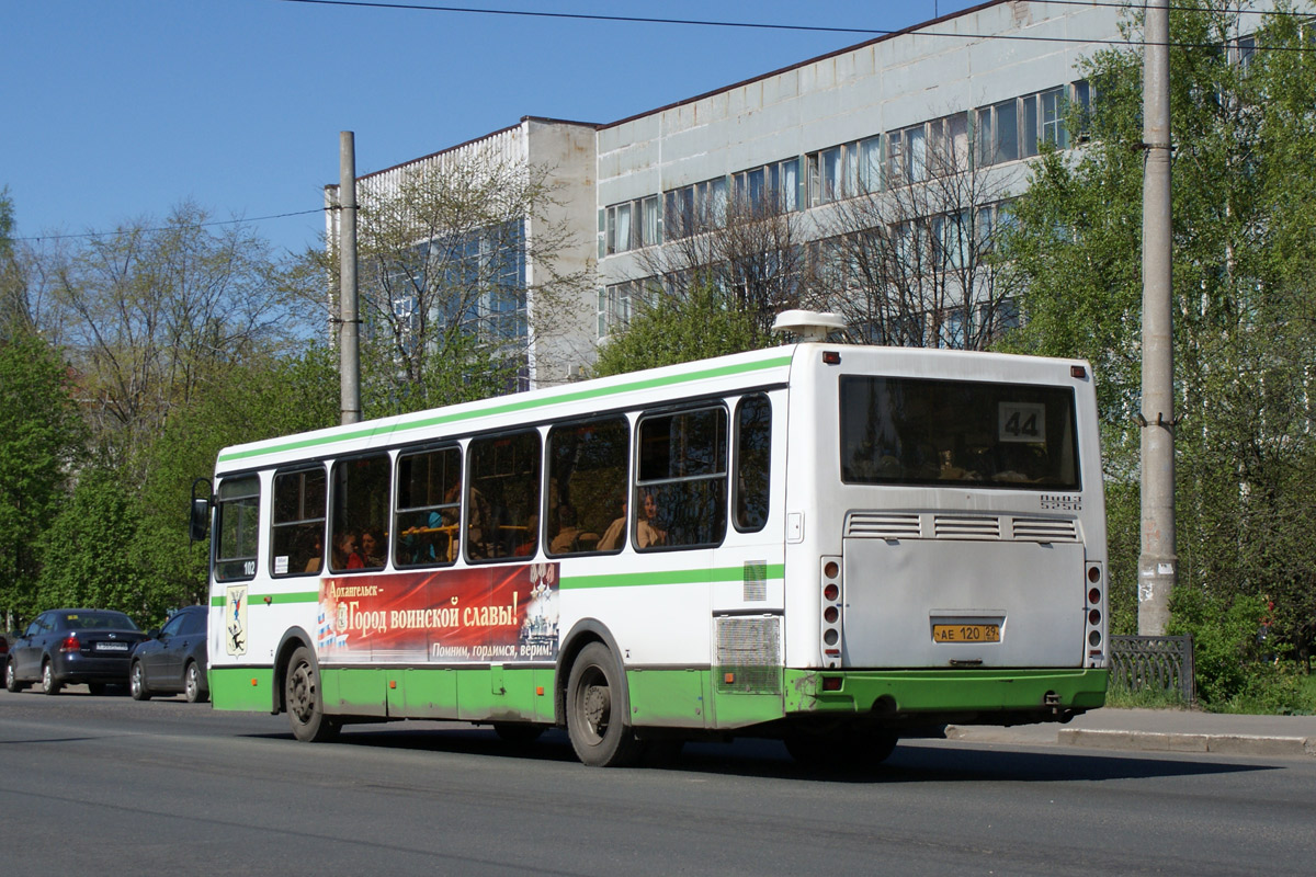 Arkhangelsk region, LiAZ-5256.36 # 102