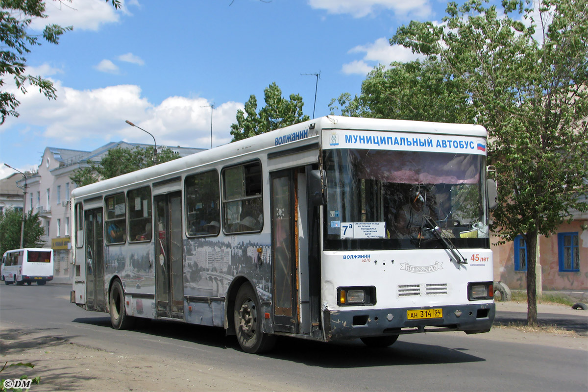 Волгоградская область, Волжанин-5270-10-02 № 3