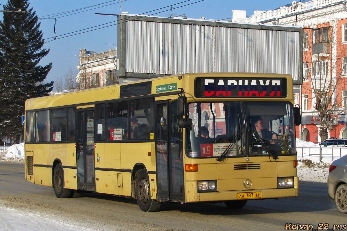 Altayskiy kray, Mercedes-Benz O405N # АН 787 22