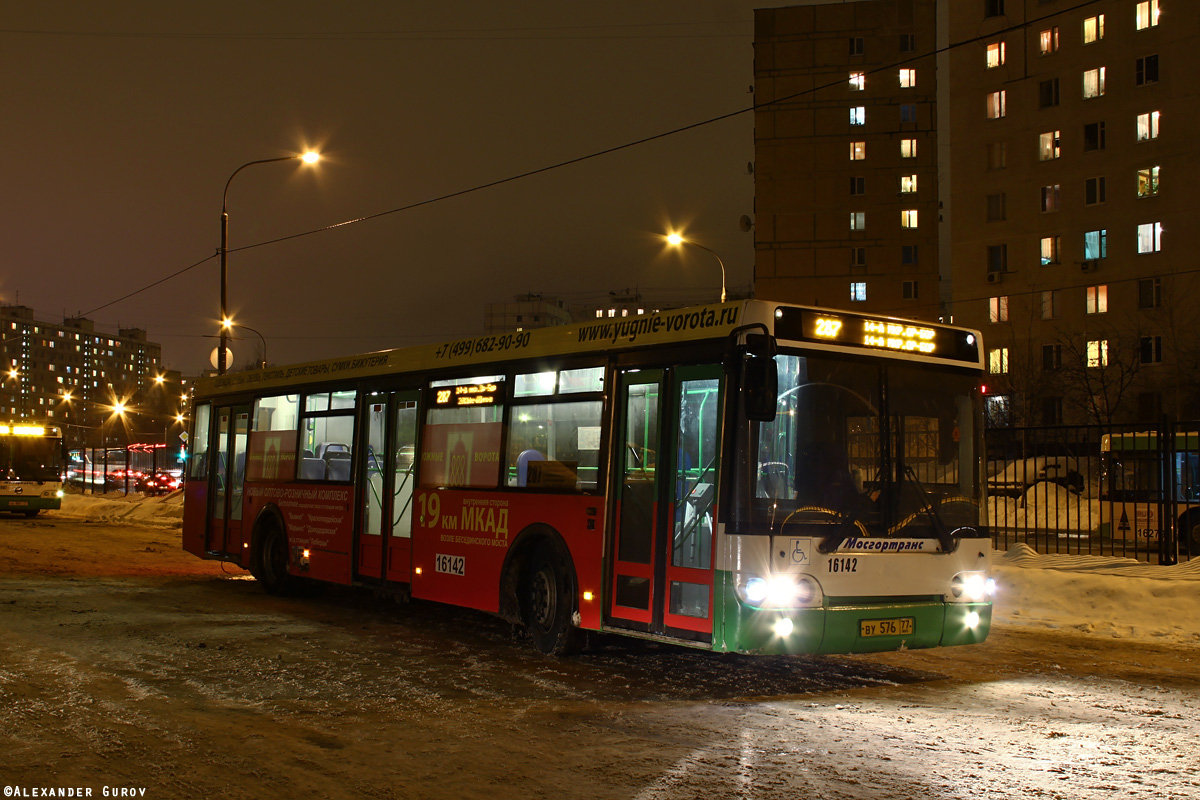 Москва, ЛиАЗ-5292.20 № 16142