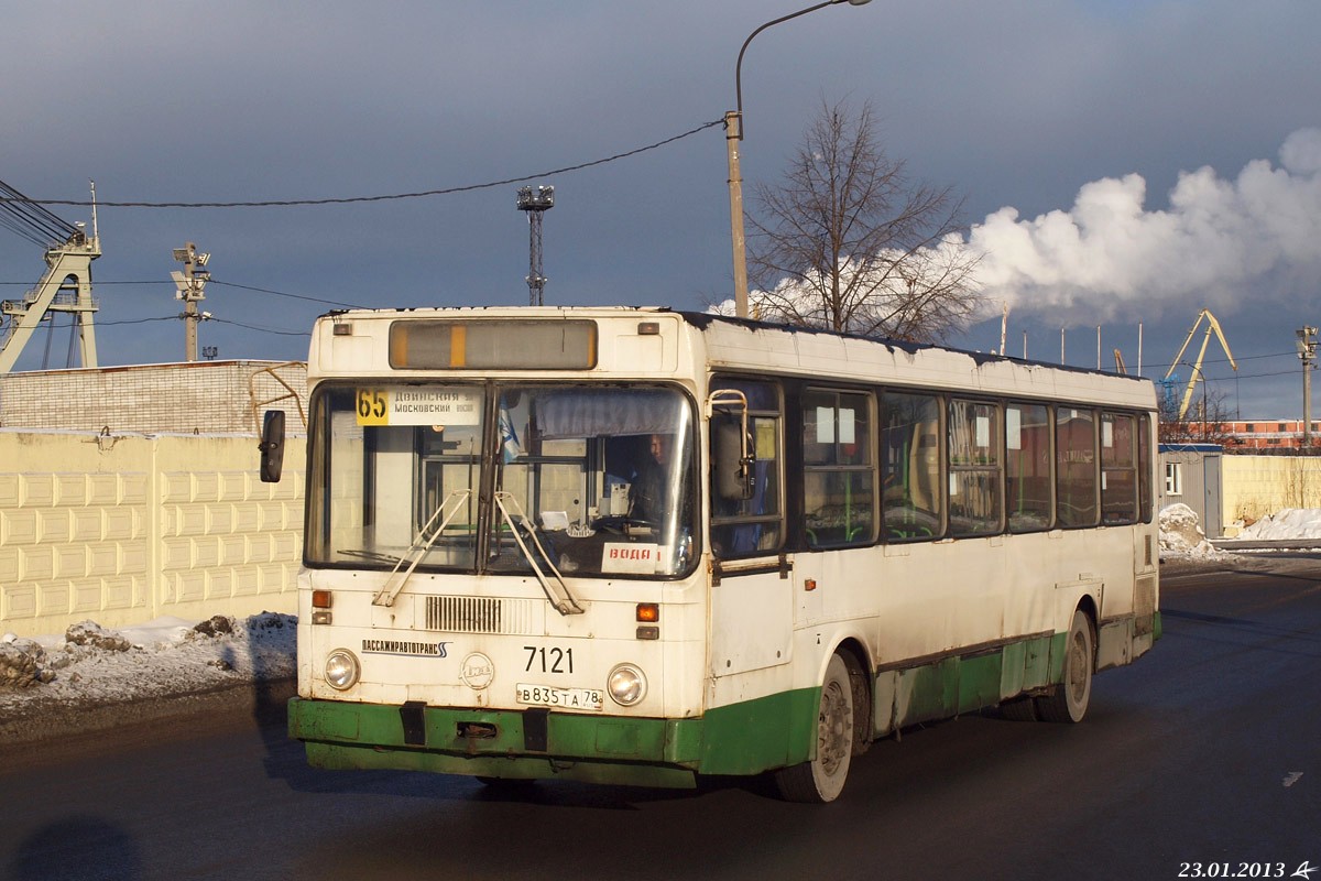 Санкт-Петербург, ЛиАЗ-5256.25 № 7121